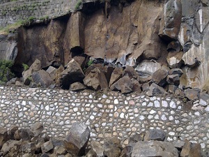 Bitlis'te yağış nedeniyle göçük