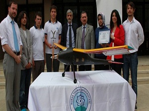 Öğrencilerden insansız hava aracı