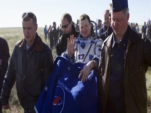 Soyuz dünyaya dündü!