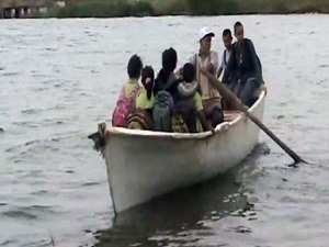 Okul yolu su altında kaldı