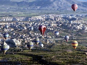 Kapadokya'da, ölümlü kazadan sonra 'balon trafiği'ne düzenleme