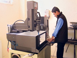 Makinelerimiz son model ama kullanacak eleman bulamıyoruz