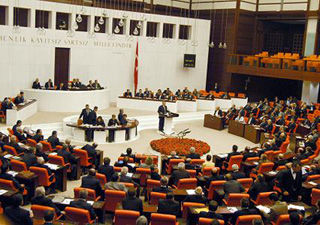 Sağlık çalışanlarına yüzde 50 zam