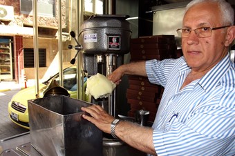 Kolesterolü Düşüren Cevizli Dondurmaya Yoğun İlgi