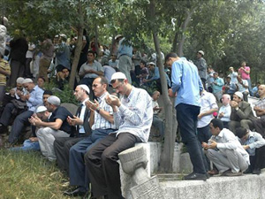Nurettin Yaşar ağabey dualarla uğurlandı-Foto
