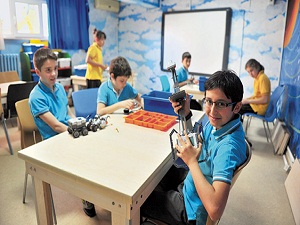 Ortaokullarda haftalık ders saati 35’e düşürüldü