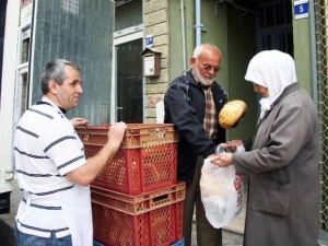 Bu Fırın Sadece Fakirlere Çalışıyor