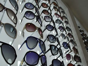 'Güneş gözlüğü gözünüzü karartmasın'