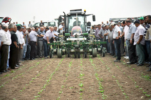 Bilgisayar ve kameralı çapa makinesi