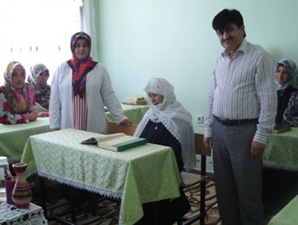 86 yaşında Kur'an öğrendi ve hatmetti