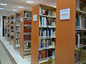 Amerikalı öğrenciler ÇOMÜ Kütüphanesi'ne kitap bağışladı