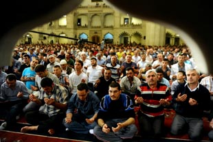 Peygamberler Şehri'nde Kandil Coşkusu