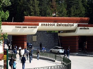 Anadolu Üniversitesi'nden öğrencilere final müjdesi
