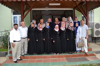 Hafız öğrenciler umreye uğurlandı