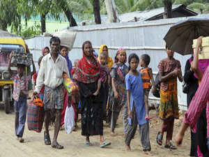 BM: Arakan'da 140 Bin İnsan Yerinden Edildi