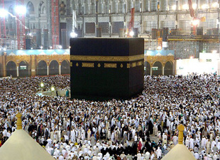 Umre vizelerinde süre kısalıyor