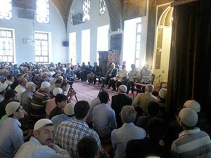 Risale-i Nur bütün dünyayı imana davet eder