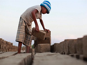 10 milyon çocuk, köle gibi çalıştırılıyor