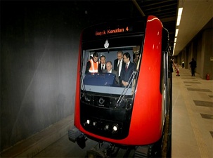 Başakşehir metrosu yolcu taşımaya başlıyor