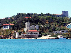 Yassıada, Demokrasi Adası oluyor