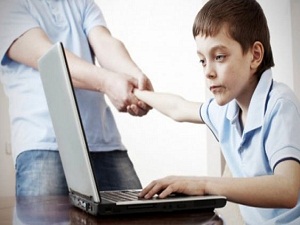 Ailelere sosyal medya uyarısı: Çocuğunuz elinizden alınabilir