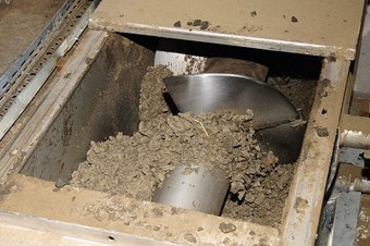 Büyükşehir'in çamur kurutma tesisi hizmete girdi