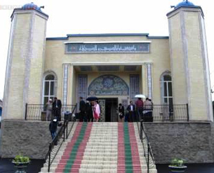 Kazakistan'da yeni bir cami ibadete açıldı