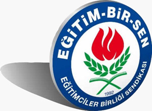 Başörtüsünün önündeki engelleri kaldırın