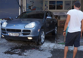 Porschea Tüp Taktırdı