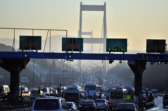 Araba sürmek için yaz tatilini bekleyen sürücüler, tehlike oluşturuyor