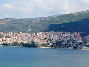 Gemlik, yamaçlara taşınacak