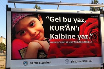 Bilbordlu tanıtımlar yaz Kur’an kurslarına ilgiyi artırdı