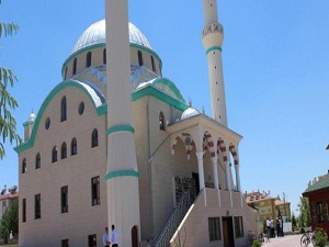 Karapınar'da TOKİ Cami ibadete açıldı