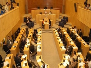 Rum Kesimi Türkçe isimleri yasakladı