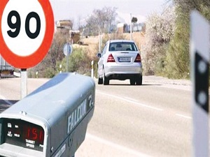 Radara takılan müdürden istifa