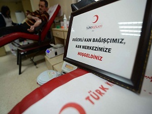 Türk Kızılayı kanı çöpe atmıyor