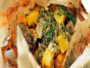 İftarda yağlı ve tuzlu yemek yemeyin!