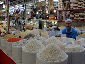 Çarşı ve pazarlarda alışveriş hareketliliği arttı