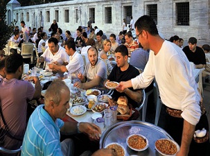 Niyet ettim kâmil oruç tutmaya!