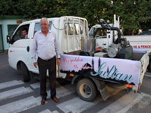 Ramazan'ın ilk gününde Ereğli sokakları gül suyu ile yıkandı