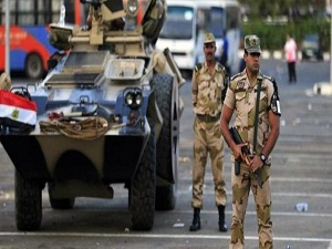 Mısır, kapılarını Suriye'ye de kapattı