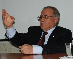 Prof. Dr. M. Zeki Duman vefat etti