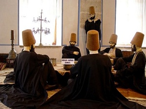 Dünya'dan Mevlana'ya ziyaretçi akını