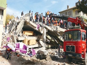Van depreminde tarih yazdık