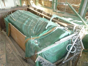 Halid Bin Velidin Türbesinde tahrip büyük