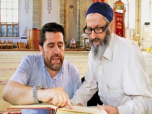 Bu camide 24 saat mukabele var