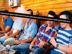 Kafelerde denetim yok, gençler duman altında
