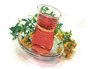 İftar sonrası sarı kantaron çayı için