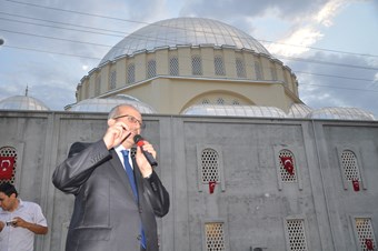 5 bin kişilik Hoca Ahmet Yesevi Camii ibadete açıldı