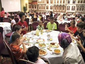 Chicago'da çocuklara özel iftar programı